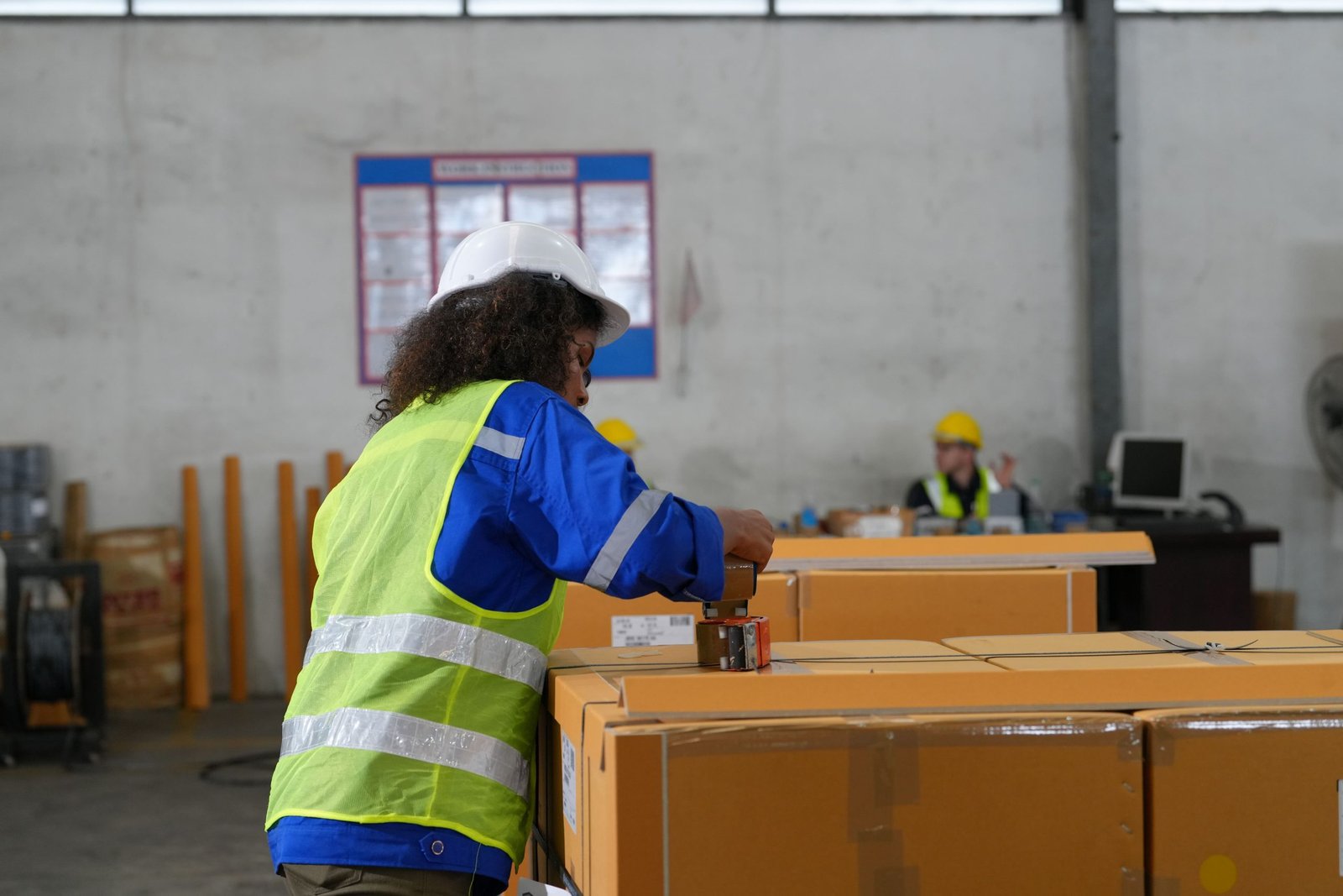 Tu paquete llega a nuestra bodega en Madrid